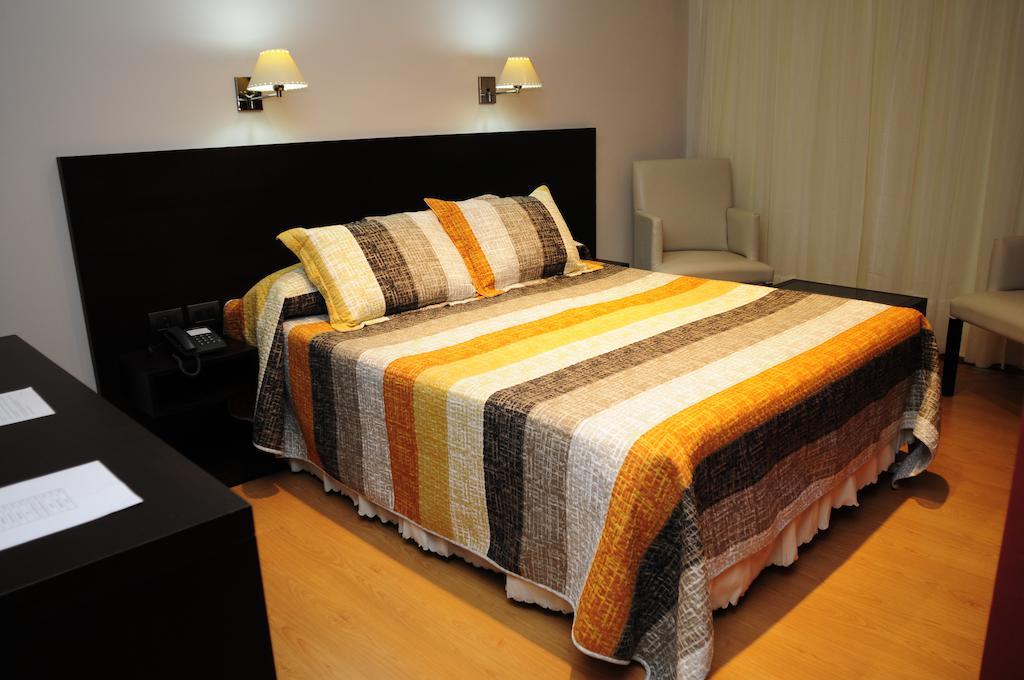 Hotel Euzko Alkartasuna Macachín Pokoj fotografie